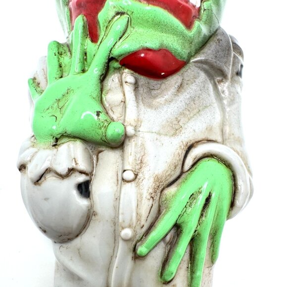 Zombie & Skeleton Bottle Openers Resin 2-Piece Set Spooky Decor Tool - Picture 7 of 7